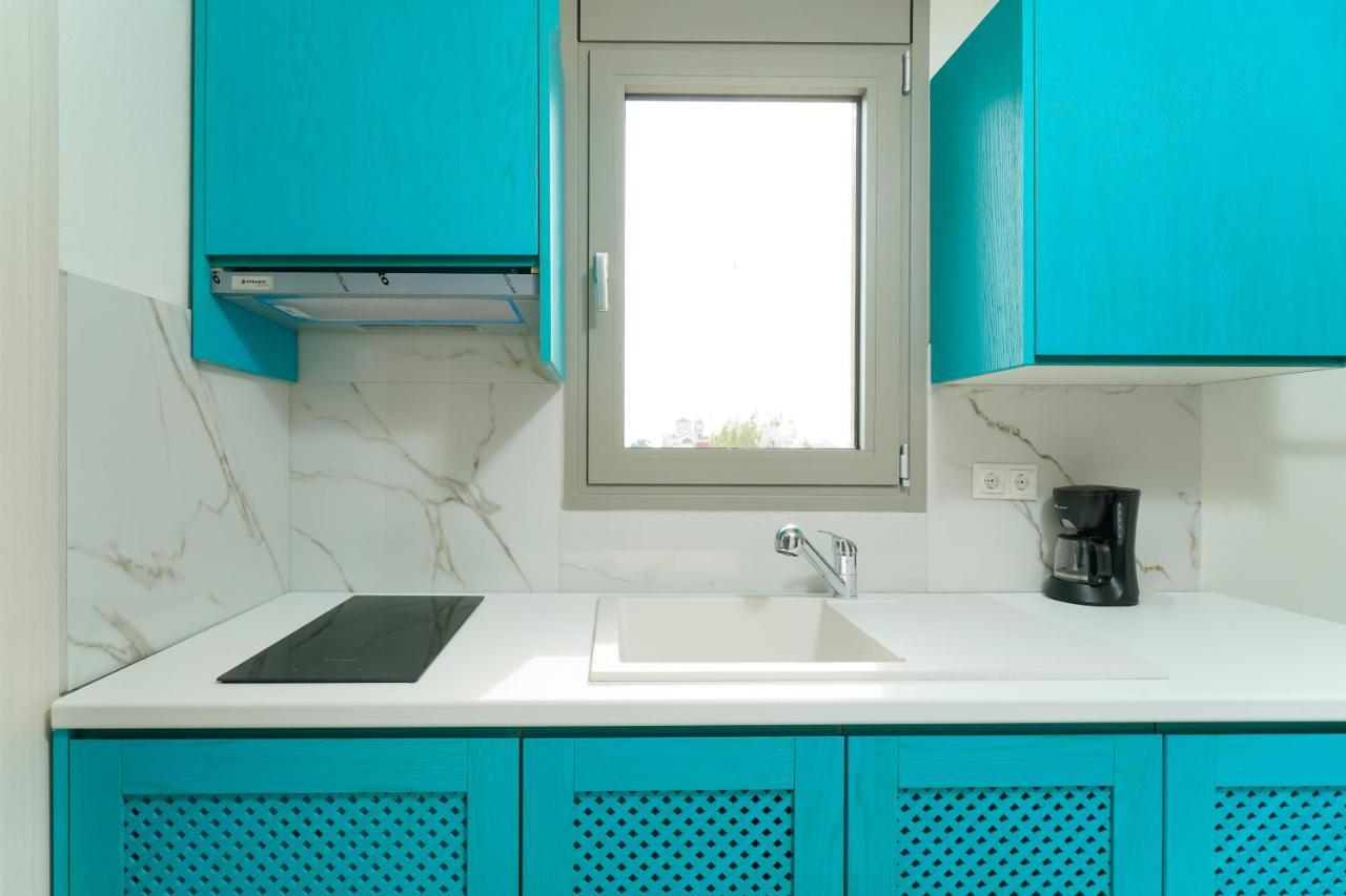 Athina Palace Luxurious Appartments Potos Bagian luar foto