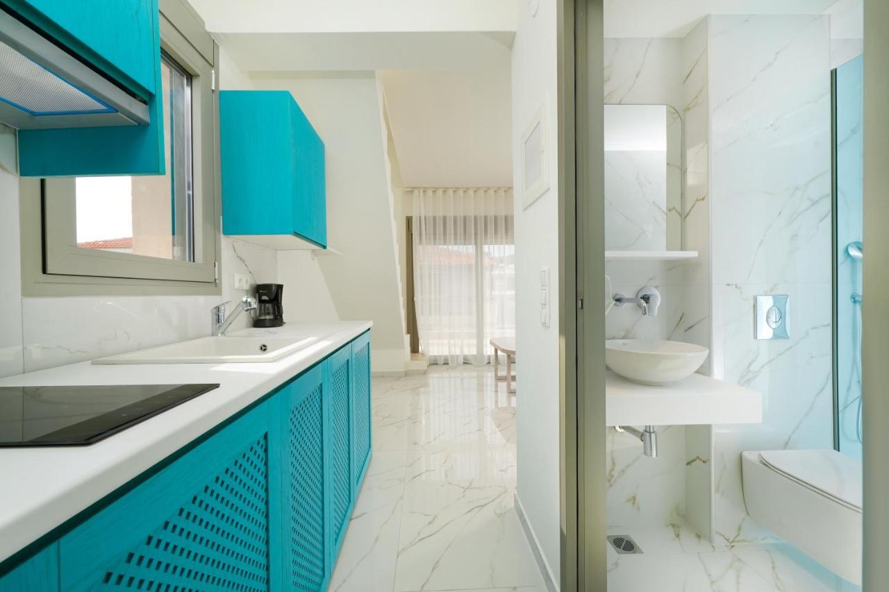 Athina Palace Luxurious Appartments Potos Bagian luar foto